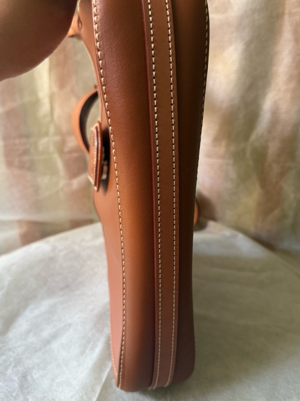 Dooney and Bourke Tan Leather Shoulder Bag - Picture 3 of 7